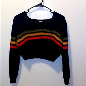 Long sleeve knit crop top